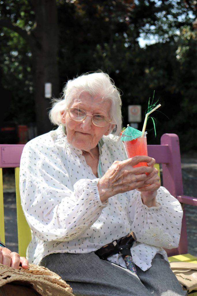 Residents, relatives & volunteers Summer get-together